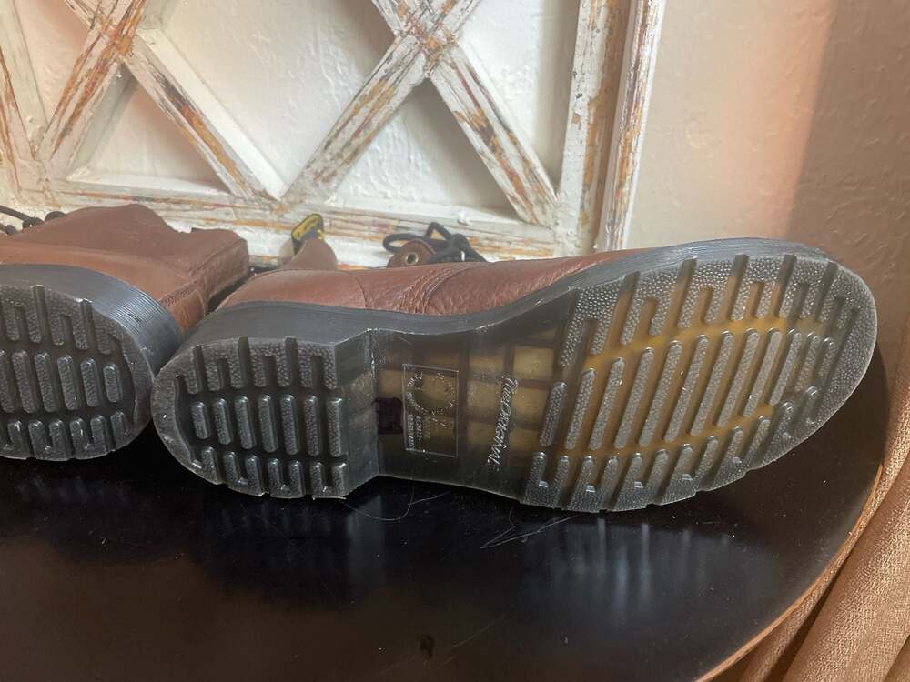Doc Martens Pascal 1460 Ambassador Soft Leather - Picture 7 of 9